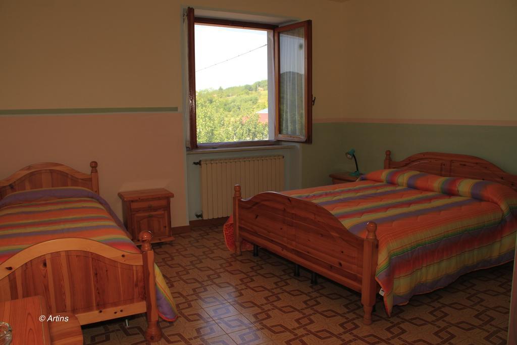 Agriturismo La Praduscella Fivizzano Zimmer foto