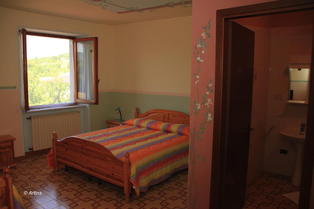 Agriturismo La Praduscella Fivizzano Zimmer foto